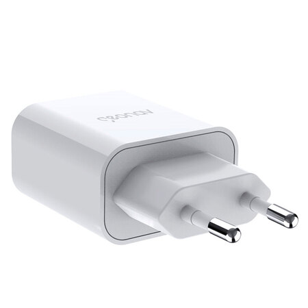 Carregador de Parede Power Delivery USB/USB-C Geonav Bivolt